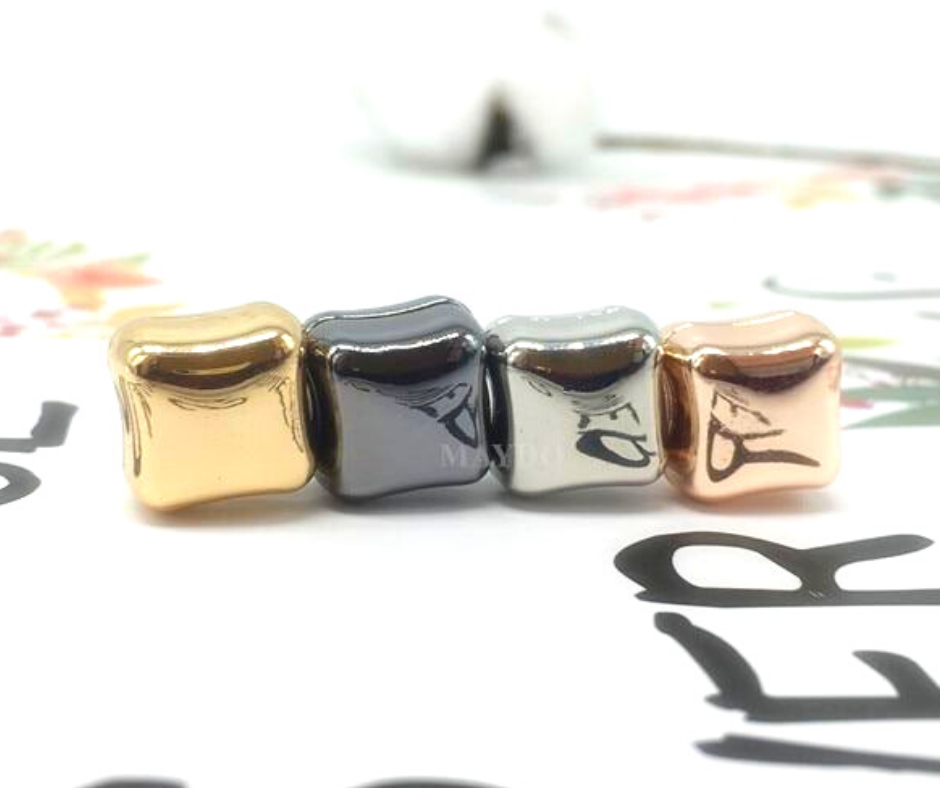 Square Hijab Magnets - Hijaby Fashion